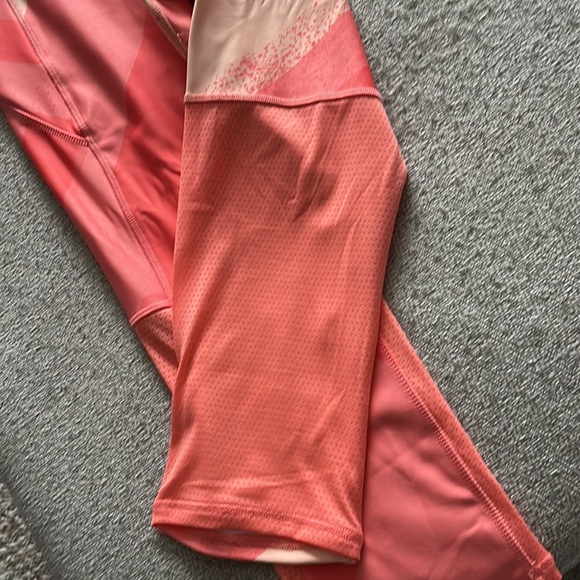 Reebok 3/4 Leggings - Picture 5 of 7